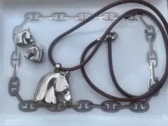 HERMES エルメス　シュバル　馬モチーフ ネックレス イヤリング セットのサムネイル