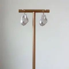 オイスターパール バロック ブライダル 結婚式 お呼ばれ 花 ピアス イヤリング