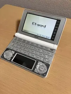 電子辞書 CASIO EX-word XD-K8580WE - メルカリ