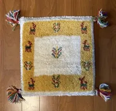 ギャッベ　シラーズ産　タッセル付　イエロー系 座布団サイズ