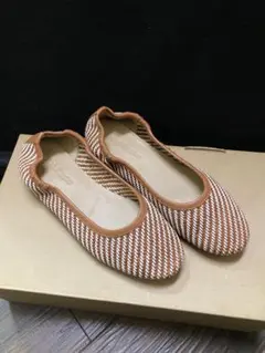 ハッシュパピー ブラウンとホワイトメッシュバレーシューズ　37(23.5㎝)のサムネイル