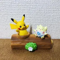 ポケモン　なかよしの木2 気ままな昼下がり　より、ピカチュウ&トゲピー