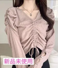 milybilet シャーリング使い膨れジャガード袖ボタンVネックカットソー