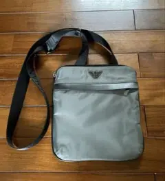 新品　エンポリオ・アルマーニ ショルダーバッグ グレー