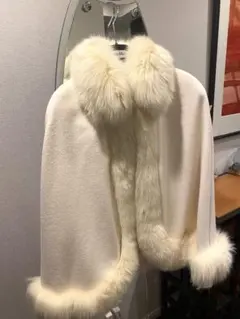 クリーニング済み　ハロッズ　リアルファー ケープコート 2025年最新】Harrods 毛皮・ファーコートの人気アイテム - メルカリ