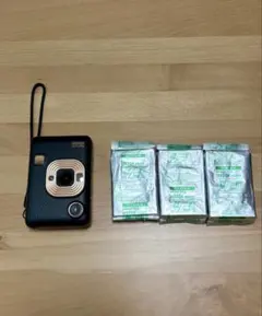 instax mini LiPlay 本体＋フィルム30枚