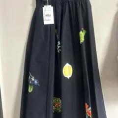 ELEANOR VOLUME TUCK SKIRT アイボリー/S Ameri（アメリ）の「ELEANOR VOLUME TUCK SKIRT（スカート