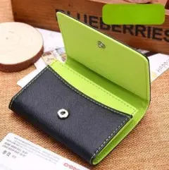 PUレザー二つ折りコインケース（グリーン)お財布シンプル大容量かっこいいs015