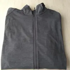 UNIQLO ダークグレー 薄手パーカー L