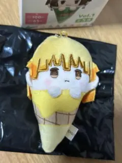 鬼滅の刃　我妻善逸　アイスたぴぬい　vol.1 ぬいぐるみキーホルダー