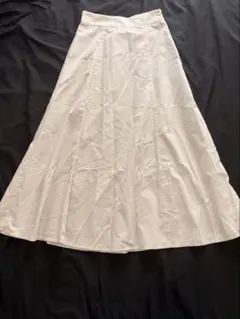 GU ロングスカート アイボリー Sサイズ 無地