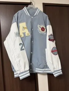 スタジャン グレー/ホワイト刺繍ロゴ