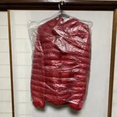 赤 ダウンジャケット