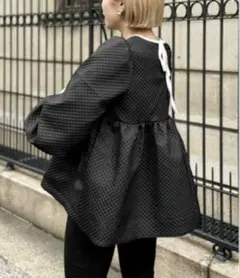 AMELY 《mikuさん×Erikaさんコラボ》ジャガード生地ペプラムトップス