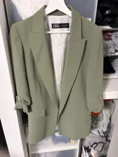 最終】ZARA テーラードジャケット 七分袖 カーキのサムネイル