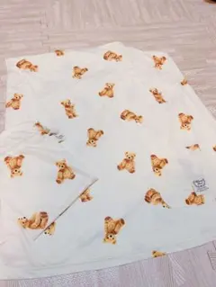 ポンチョ　授乳ケープ　かわいいクマ柄