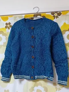 手編みカーディガン