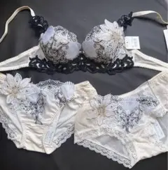 サルート　プレステージ　深海の宮殿　24G ソング M♥黒 2025年最新】深海宮殿の人気アイテム - メルカリ