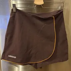 新品未使用adidas ショートパンツ　L