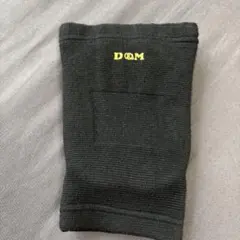 膝サポーター バレーボール