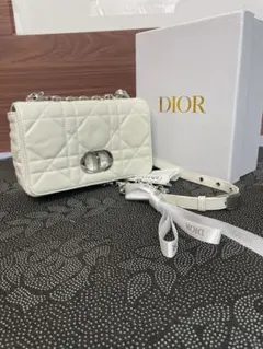 DIOR CAROスモール カナージュキルティングレザー チェンショルダーバッグのサムネイル