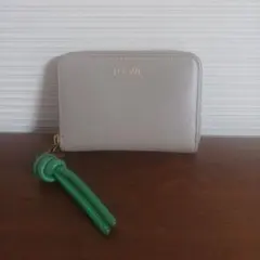 琳　LOEWE ケース ベージュ×グリーン ノットチャーム 琳様専用 LOEWE コインケース ベージュ×グリーン ノットチャーム