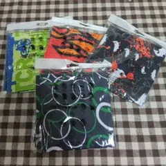 カラフルなバンダナ 4枚セット