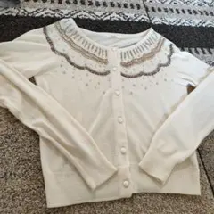 ビーズ装飾アイボリー長袖カーディガン