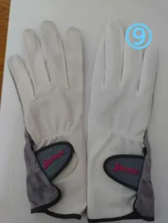 スリクソン　テニスグローブ白指ありＳサイズ新品と中古⑨