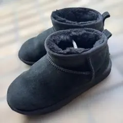 値下げ。UGG ブラックスエードブーツ 21