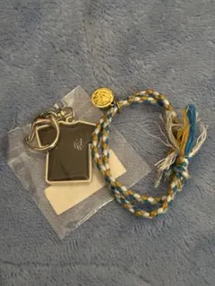 2025年最新】uverworld キーホルダーの人気アイテム - メルカリ