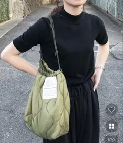 タートルネックハーフニット　ブラック　nugu
