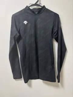 デサント　アンダーシャツ　M