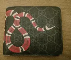 GUCCI GGスプリーム スネーク 二つ折り財布 - メルカリ