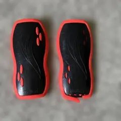 molten サッカー シンガード すねあて ブラック レッド