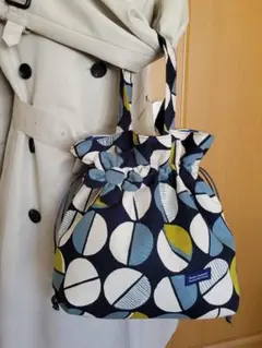 お花のトートバッグ/巾着バッグ/お手提げ 北欧調 セミサークル ネイビーブルー