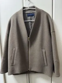 SHIPS ノーカラー　コクーンジップブルゾン