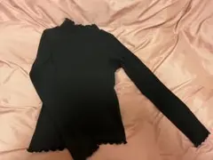 ニット裾フリル