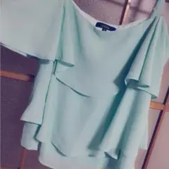 ⚠️『販売終了間近』オフショルトップス