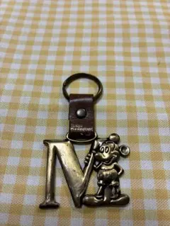 東京ディズニーランド ミッキーマウス イニシャルキーホルダー M