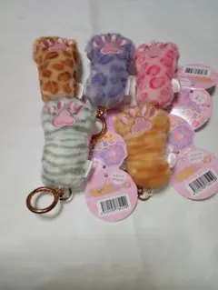 ⭐︎新品⭐︎ ぶるぶる子猫の手　振動　キーホルダー　ふるえる　5点