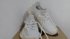 yzy スニーカー