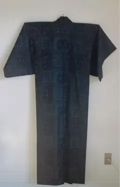 着物　紺　柄物　ウール