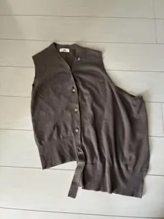 アエレ aere V-neck wool vest Vネックベスト - メルカリ