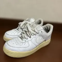 NIKE AIR FORCE 1 スニーカー