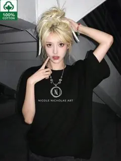 NICOLE NICHOLAS ART ロゴ 半袖Tシャツ ブラック