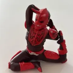 仮面ライダー電王イマジンヨガ モモタロス フィギュア ガチャ