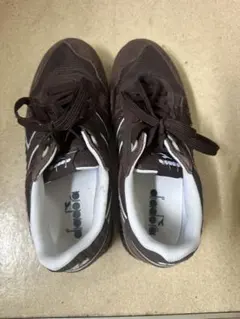 イタリア　Diadora スニーカー ブラウン　美品のサムネイル