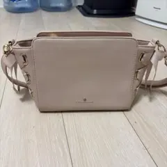 リボン付きピンクショルダーバッグ