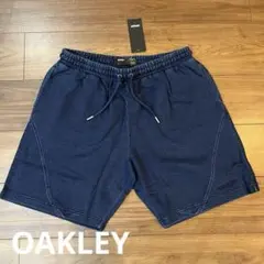 定価9350円　新品　OAKLEY オークリー　ショートパンツ　ハーフパンツのサムネイル